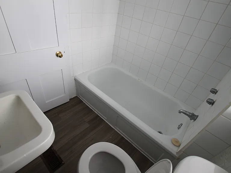 103 Neeve St #D — Photo 7