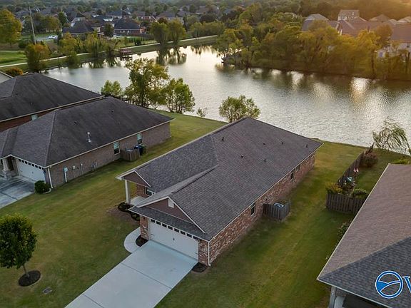 5th image of 3024 Greenway Cir SE