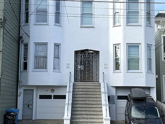 2nd image of 2740-2746 Harrison St #2744