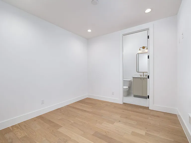 3053 Wycliff Ave #201 — Photo 18