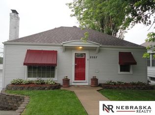 2527 S 48th St, Omaha, NE 68106