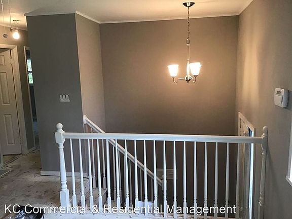 5th image of 1508 N Ponca Dr