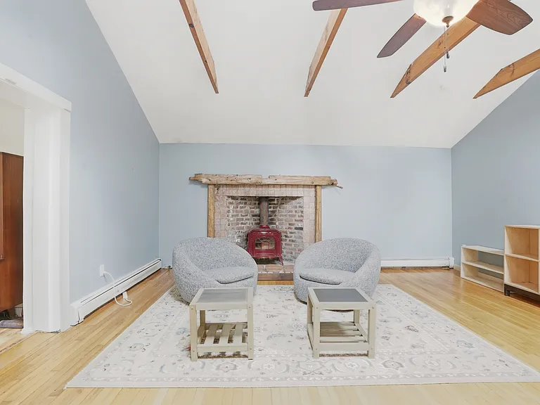 180 Yerry Hill Rd — Photo 3