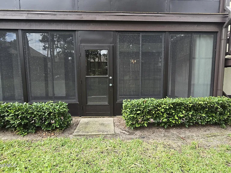 816 Greenwood Manor Cir #10 — Photo 33