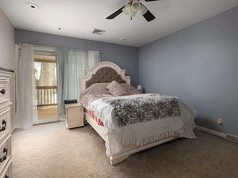 604 Bendview Dr — Photo 9