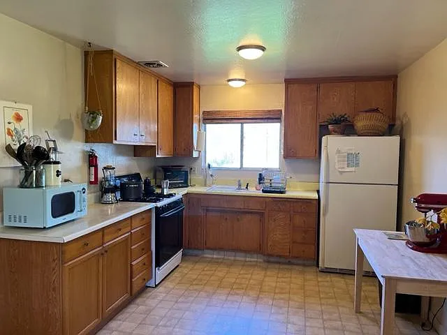406 Vermont Ave — Photo 7