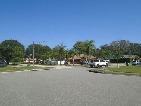 Exterior Neighborhood (street photo)