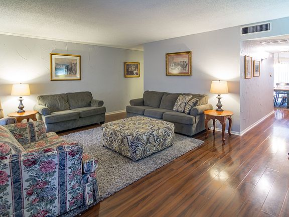 3rd image of 15928 Coolwood Dr #1037
