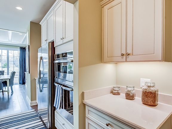 Ample cabinet space in kitchen