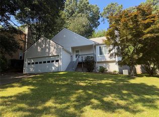 1819 Crescent Hill Dr NW, Acworth, GA 30102