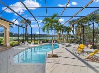 897 Barcarmil Way, Naples, FL 34110