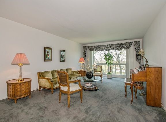 4th image of 8100 W Foster Ln APT 505