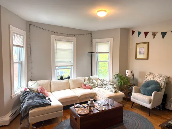 30 Otis St #3, Somerville, MA 02145
