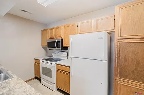 3540 T St Photo 1