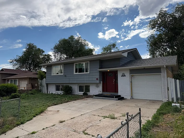 154 Kilgore St — Photo 2