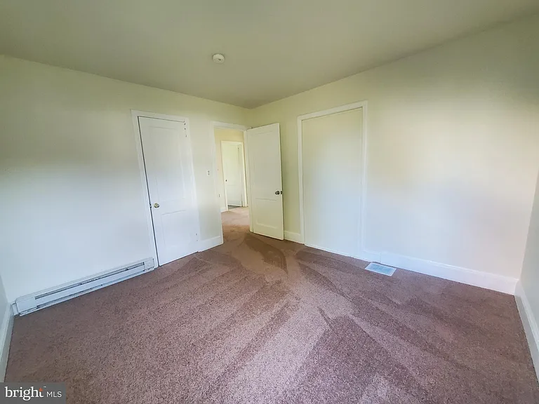 73 Upland Ave — Photo 22