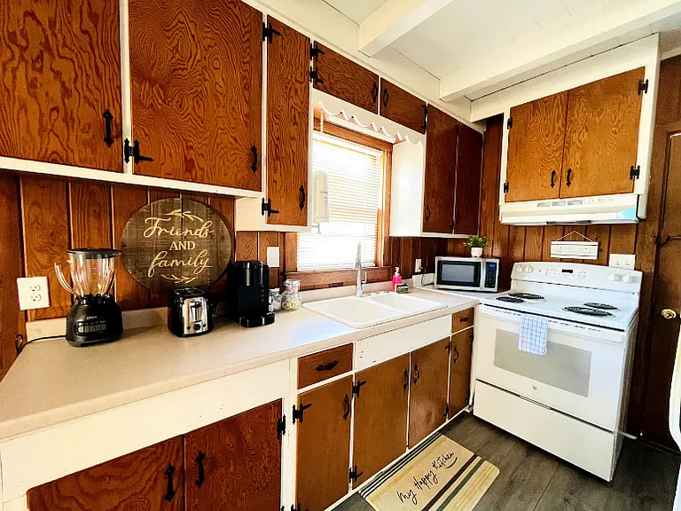 2104 Perrin Dr #1 — Photo 11
