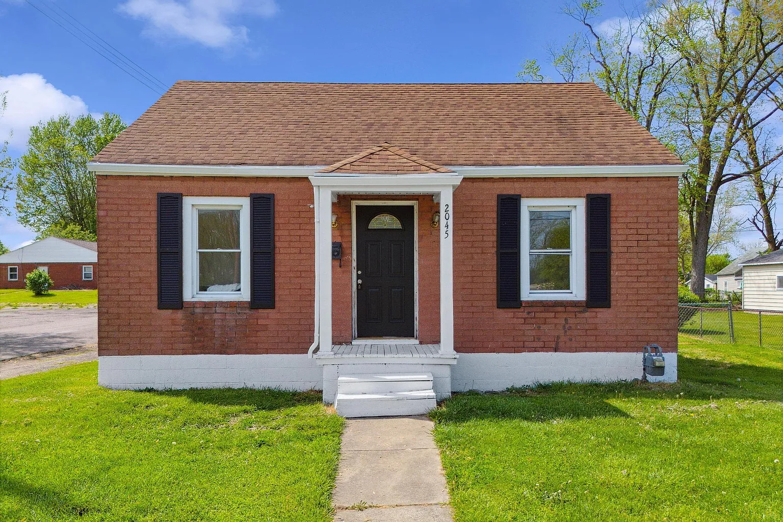 2045 S Yellow Springs St photo 1