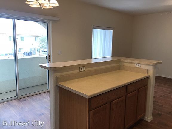 5th image of 1765 Central Ave APT 704