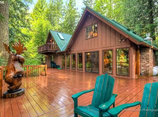 23708 E Cedar Point Ct, Rhododendron, OR 97049