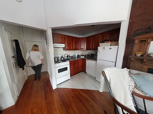 Rented by America Mecca Realty LLC | media 18