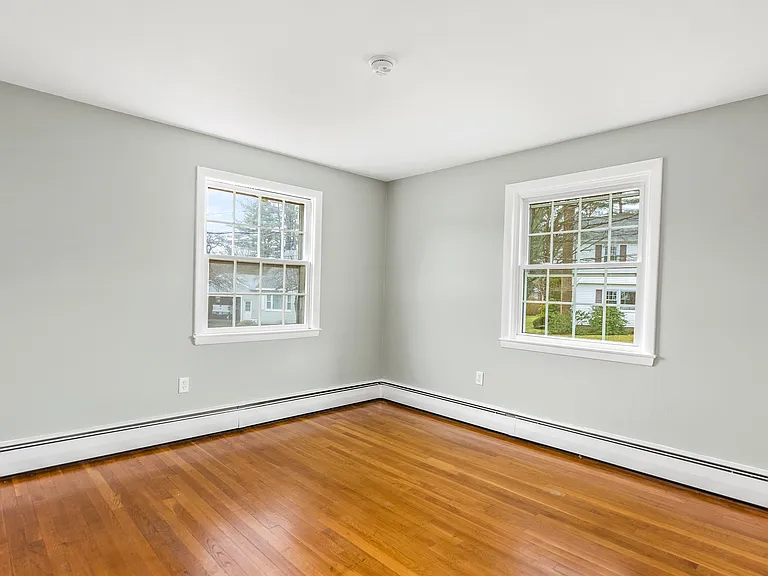 3 Elaine St #33 — Photo 27
