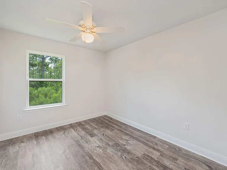 146 Crossing Lane F Santa — Photo 24