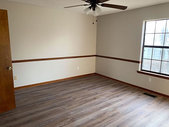 2nd image of 1703 Wembleton Dr