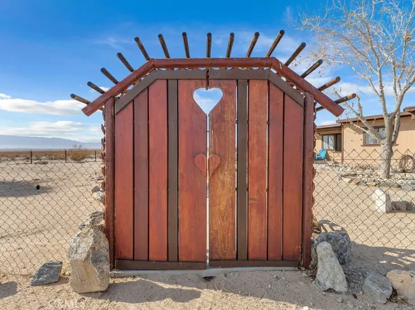 1226 Meldora Ave, Twentynine Palms, CA 92277