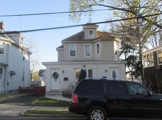 47 Grove St, Ridgefield Park, NJ 07660