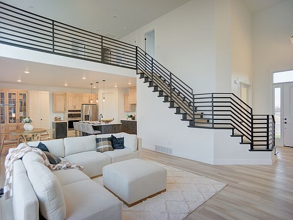 3rd image of 965 E Shilow Rd #112