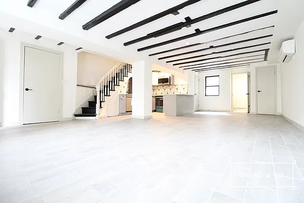 Rented by Grand & Co. | media 15