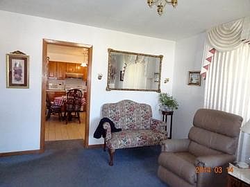 3rd image of 4534 King St