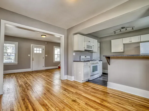 3415 Burt St APT 1, Omaha, NE 68131