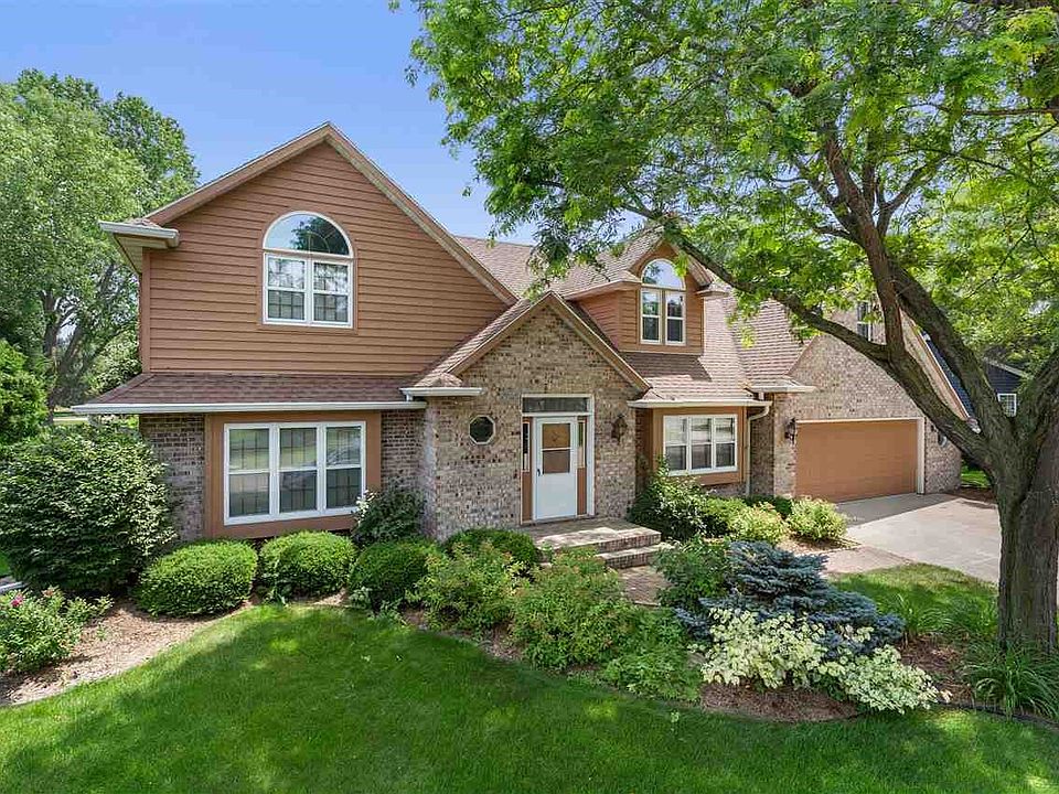 1st image of 1204 Skyview Dr