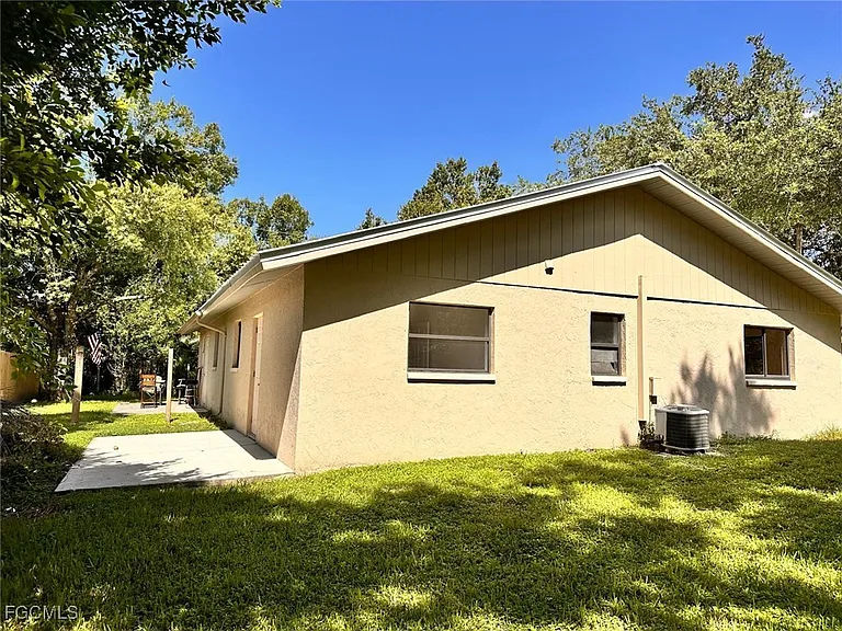 16363 Teresa Ln — Photo 16
