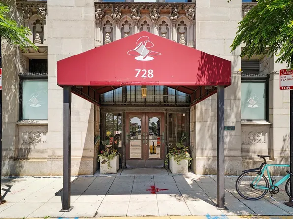 728 W Jackson Blvd APT 902, Chicago, IL 60661