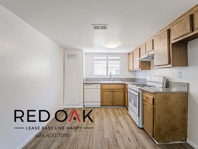 4745 W 173rd St #103 — Photo 5