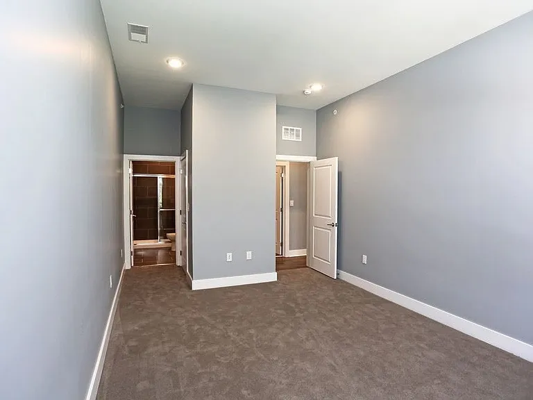 3925 Haverford Ave -The GrandView West — Photo 15