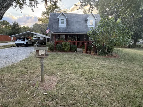 207 Oriole Dr, McMinnville, TN 37110