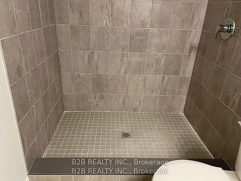25 Isherwood Ave #117 — Photo 4