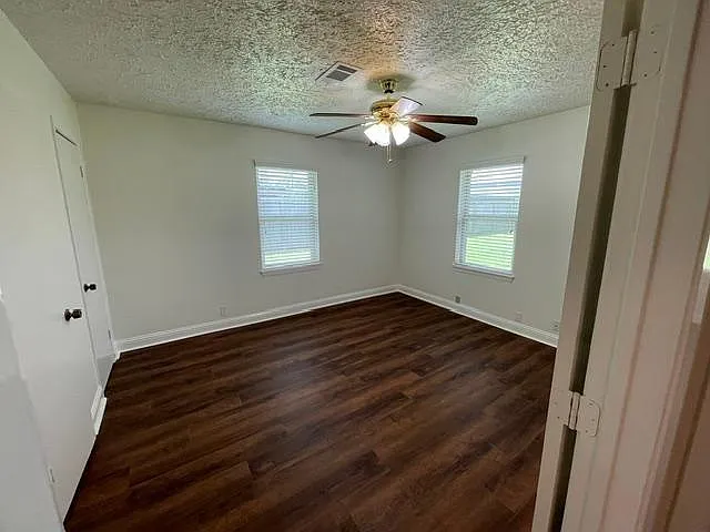1805 Wycliffe Dr — Photo 13
