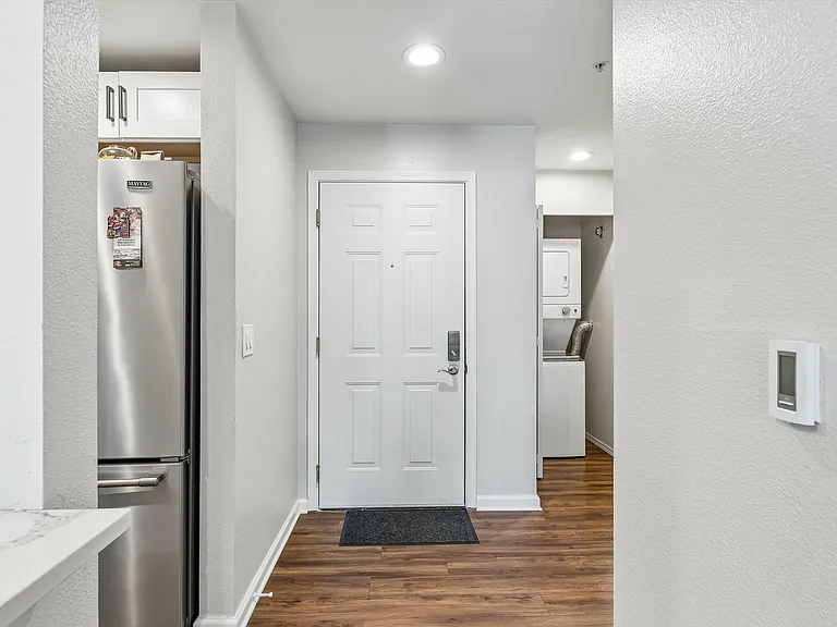 3028 Western Ave #110 — Photo 4