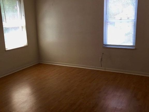 4th image of 640 Maryland Ave APT 2R