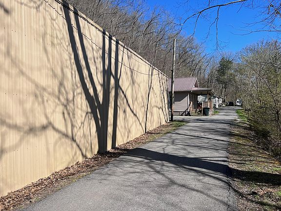 Private dead end street owned by Abode Appalachia