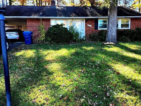 14801 Carlbern Dr, Centreville, VA 20120