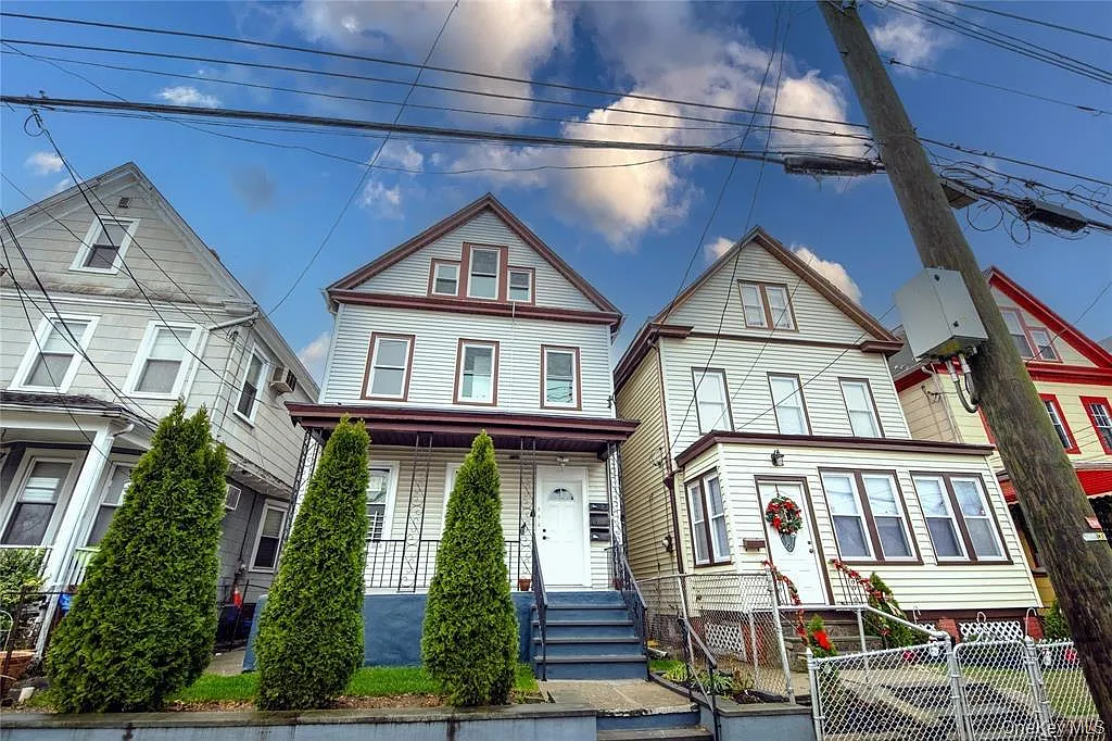2 bed, 900 sqft, $2,800 — Photo 1