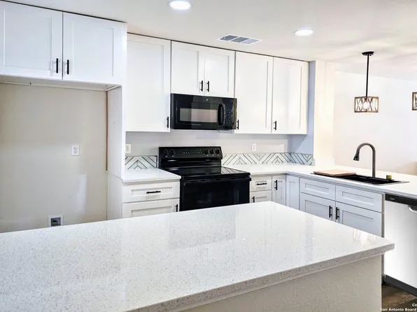 10254 DOVER RDG, #304 #304, San Antonio, TX 78250