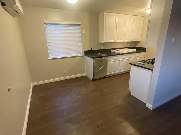 163 Pleasant Ave #4 — Photo 7