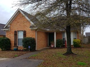 5328 Bradley Ln, Southaven, MS 38671